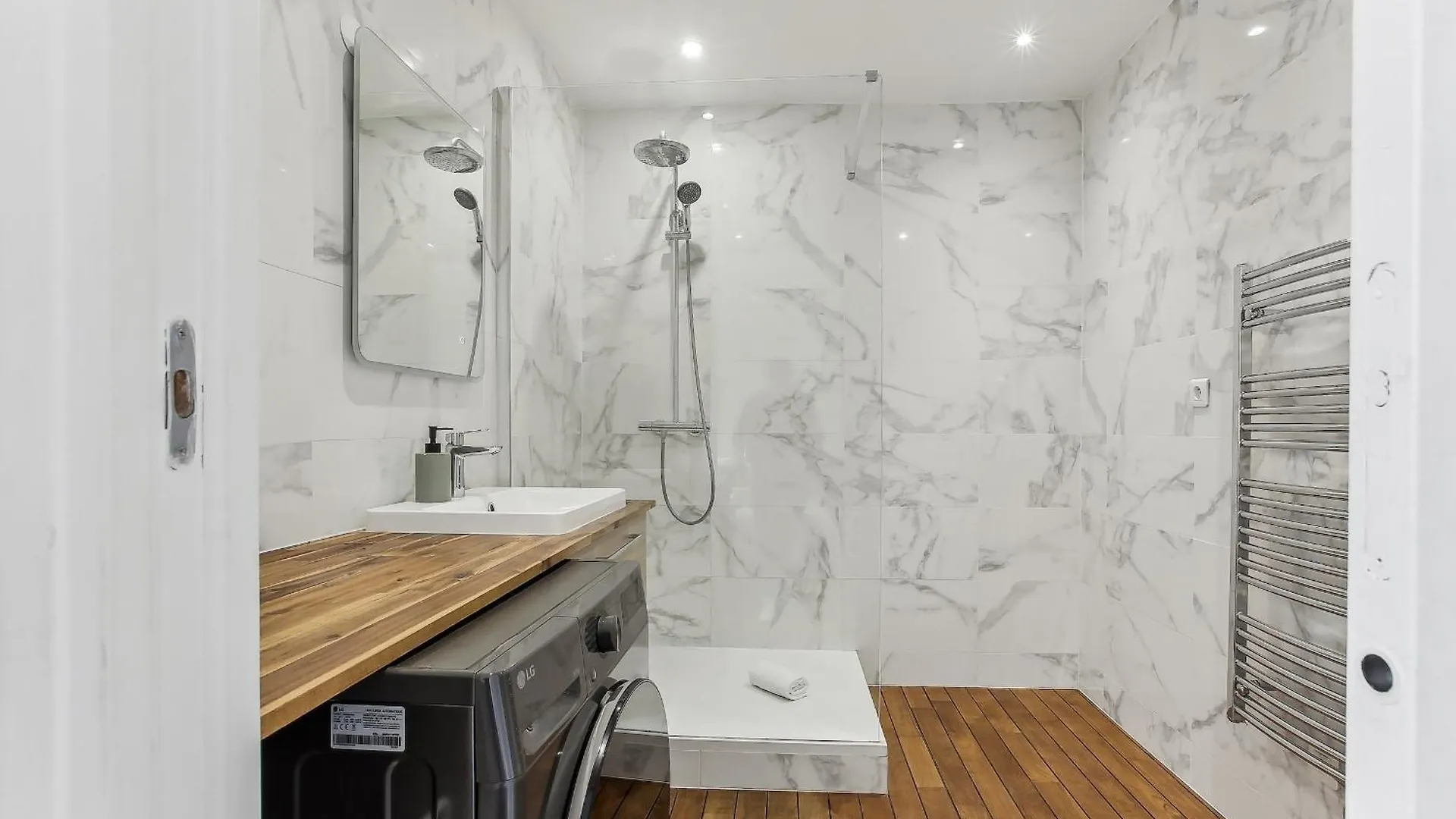 Champs-elysees & Trocadero - Cityapartmentstay *