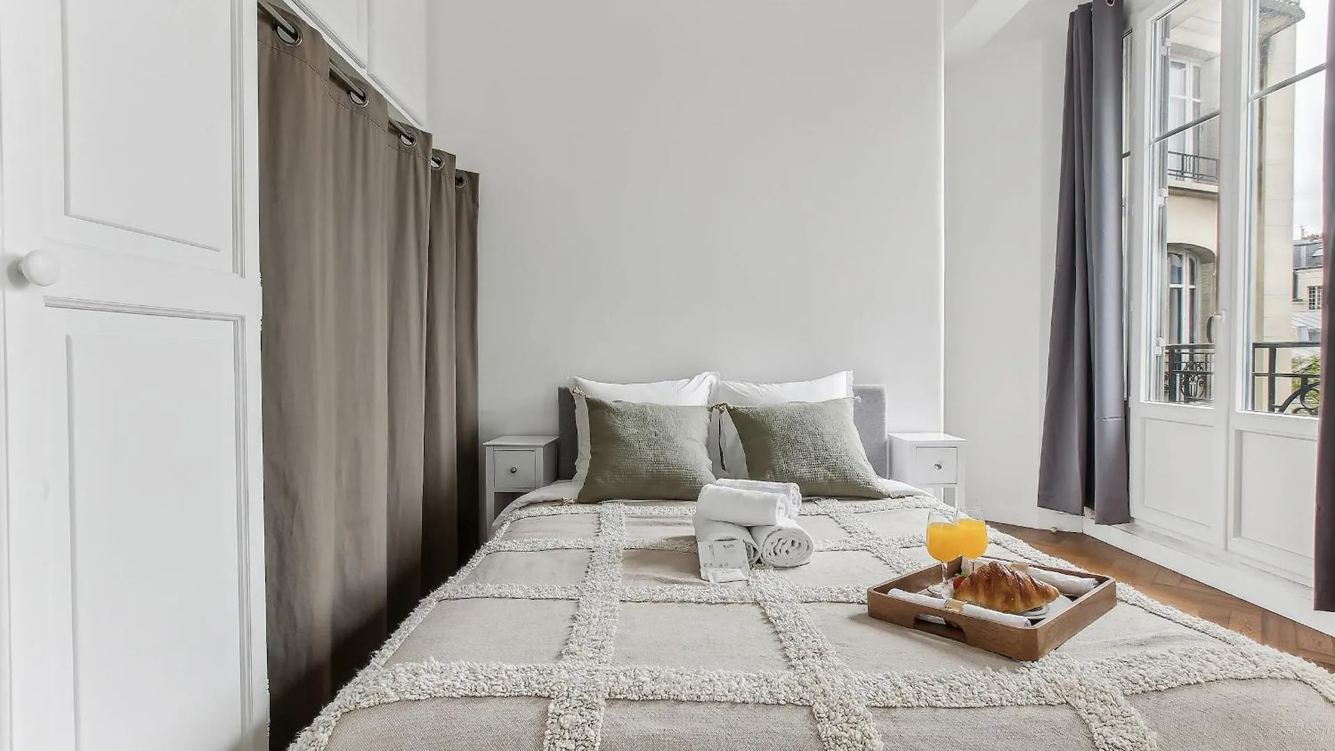 Champs-elysees & Trocadero - Cityapartmentstay