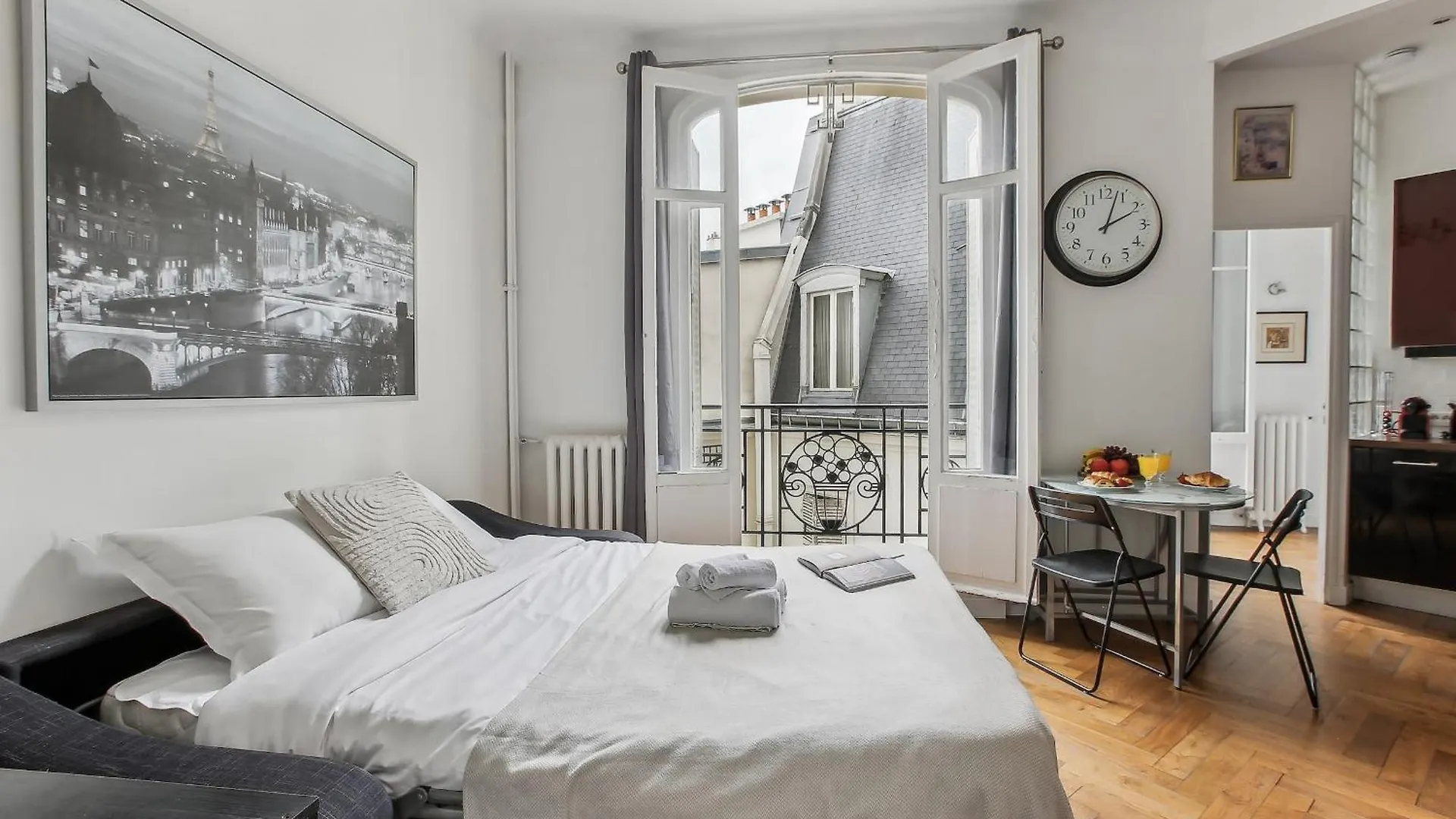 Champs-elysees & Trocadero - Cityapartmentstay Paris