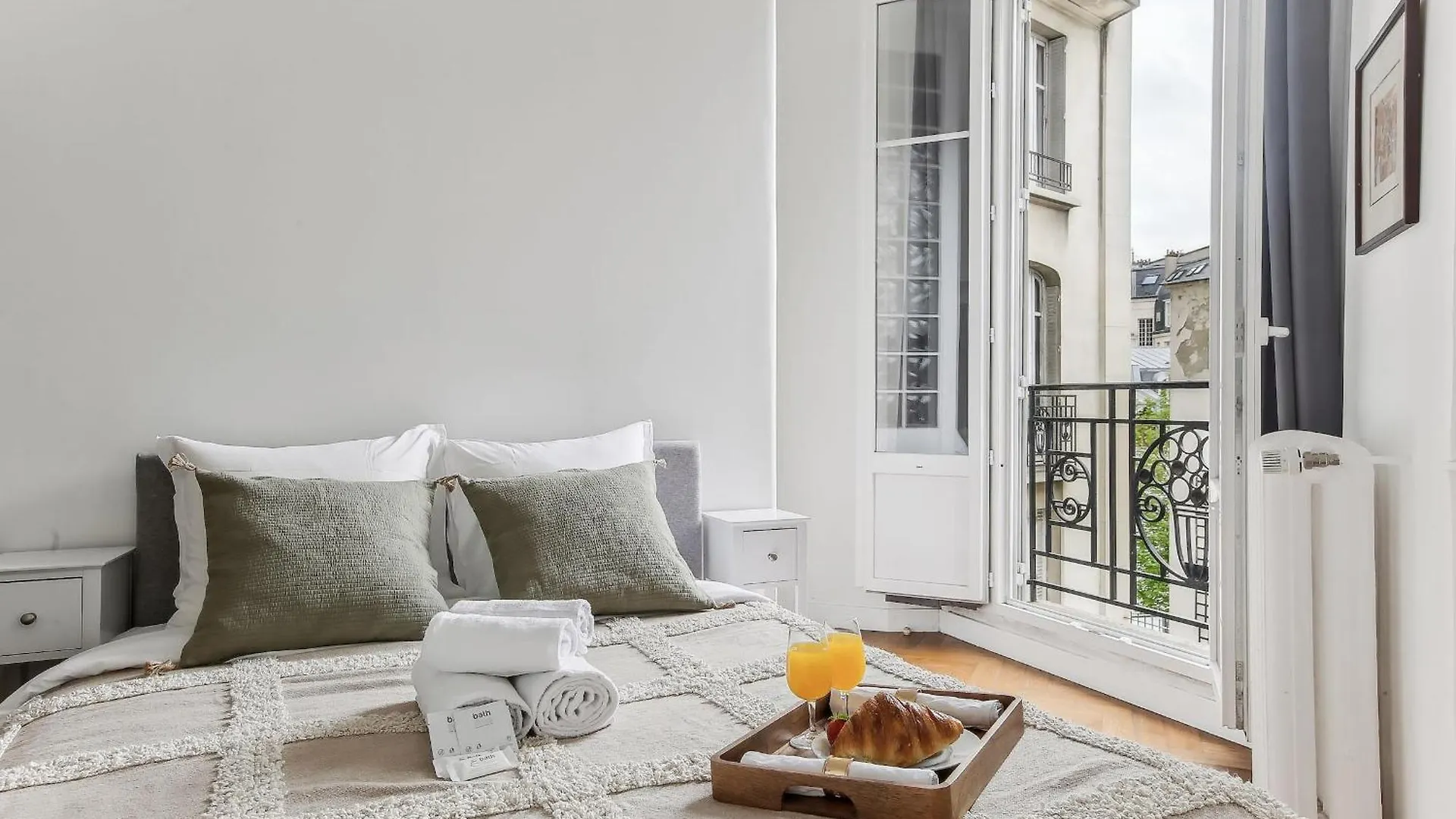 Champs-elysees & Trocadero - Cityapartmentstay Apartment